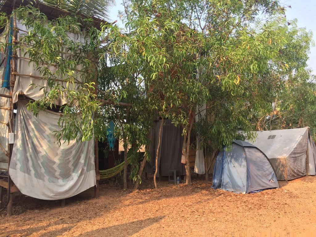 Wonderland Hostel Anjuna Buitenkant foto