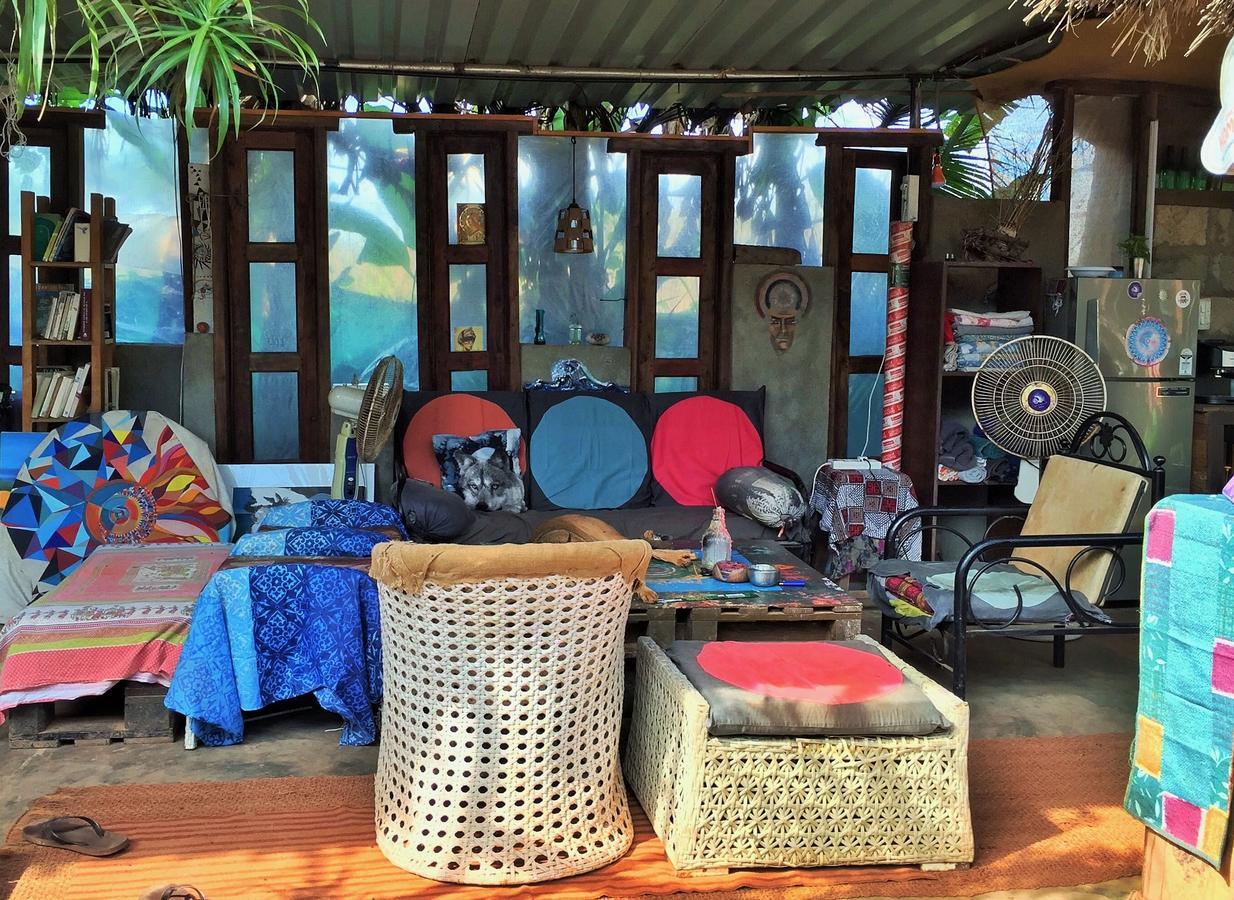 Wonderland Hostel Anjuna Buitenkant foto