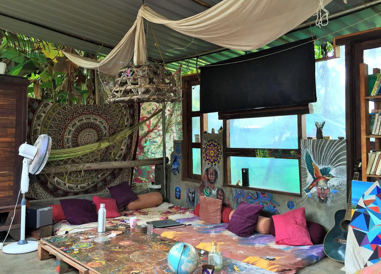 Wonderland Hostel Anjuna Buitenkant foto