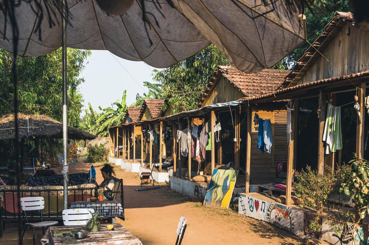 Wonderland Hostel Anjuna Buitenkant foto